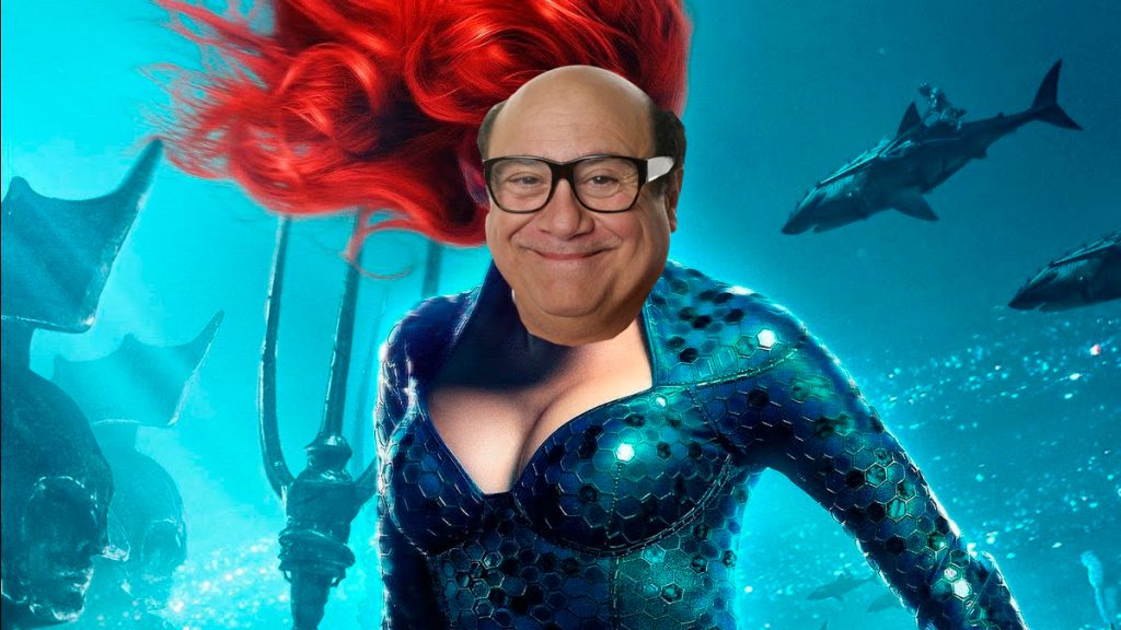 Danny DeVito sustituyendo a Amber Heard en Aquaman 2