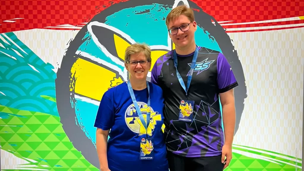 Pokémon Worlds: Madre e hijo hicieron historia al participar en el mundial de Pokémon