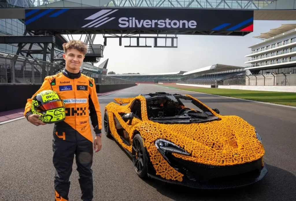 McLaren P1 hecho de LEGO Lando Norris