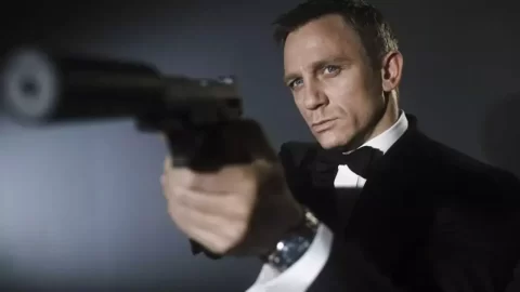 James Bond seguirá siendo un hombre y británico bajo el control de Amazon